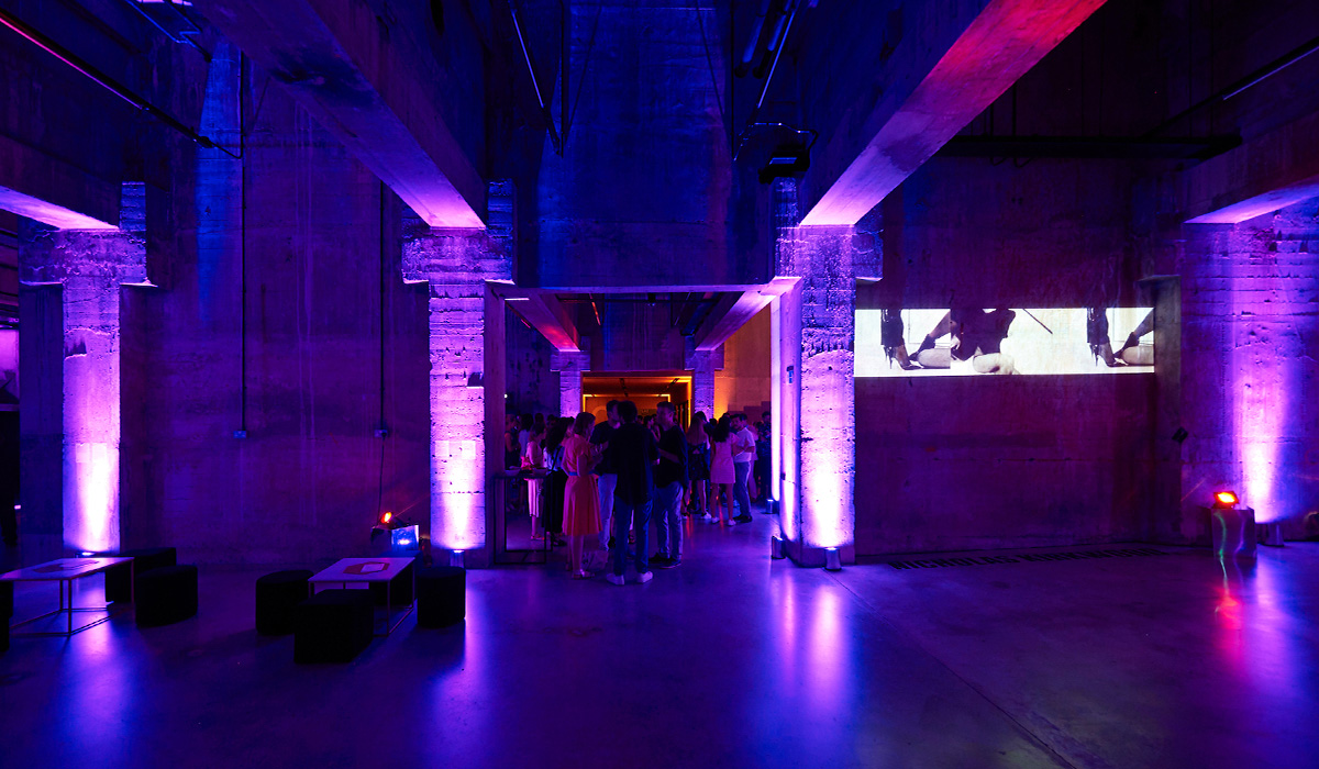 the-tanks-foyer